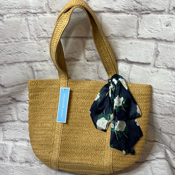 Draper James Handbags - NWT Draper James Women’s Straw Shoulder Tote  Med Size